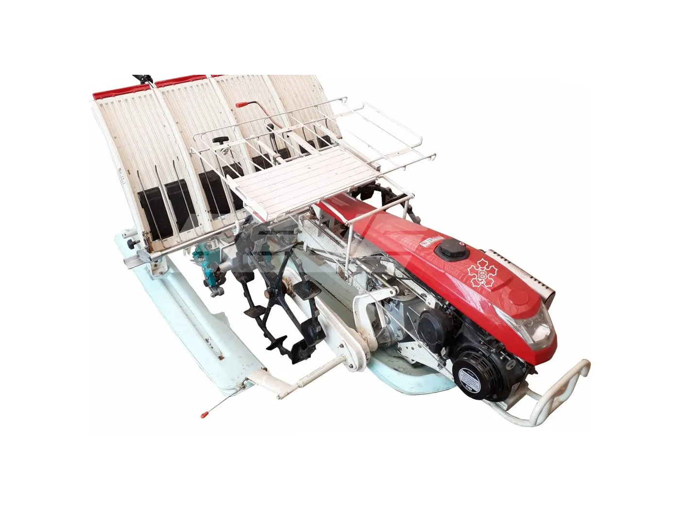 Mesin rice transplanter BEJE untuk penanaman padi dengan jarak tanam teratur